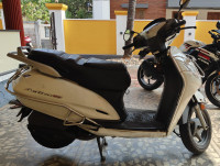 White Honda Activa 125