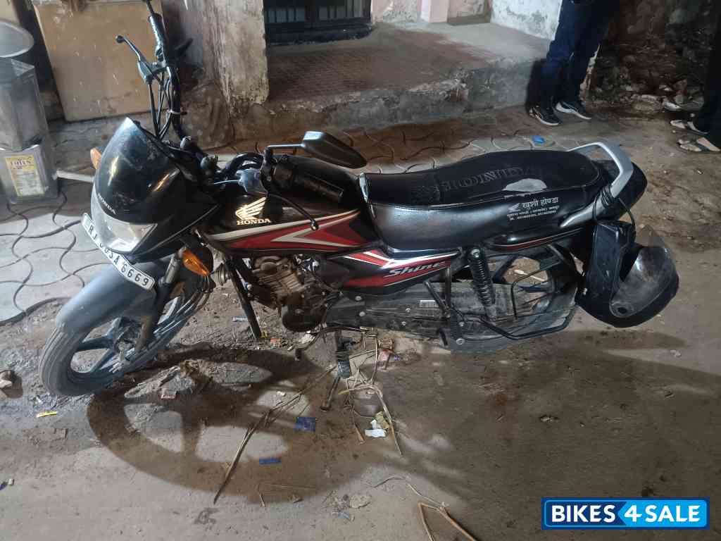 Red Black Honda Shine 100 Red Black Honda Shine 100