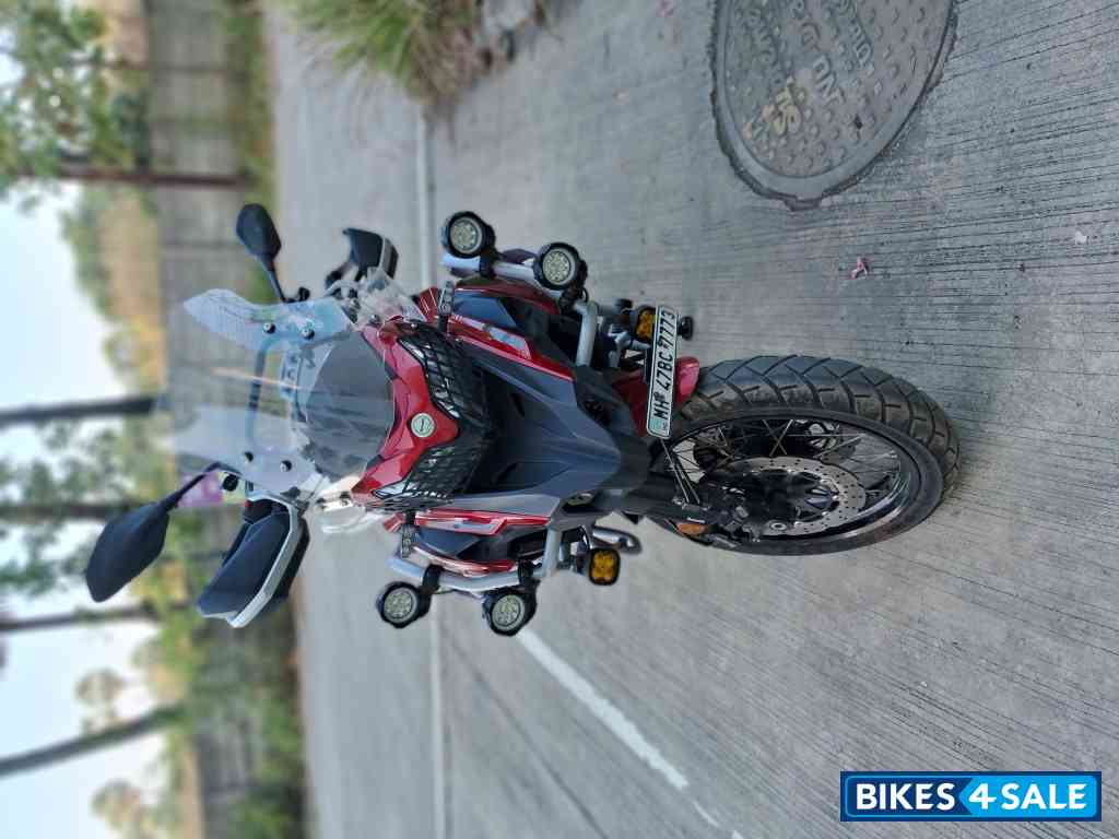 Benelli TRK 502X Benelli TRK 502X