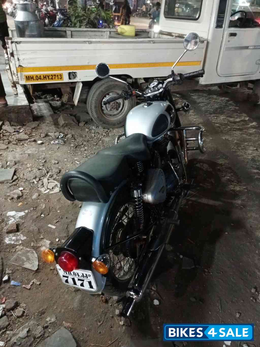 Royal Enfield Classic 350 Royal Enfield Classic 350