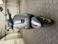 Grey Vespa Dual VXL