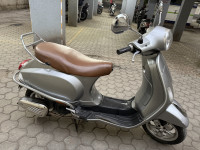 Grey Vespa Dual VXL