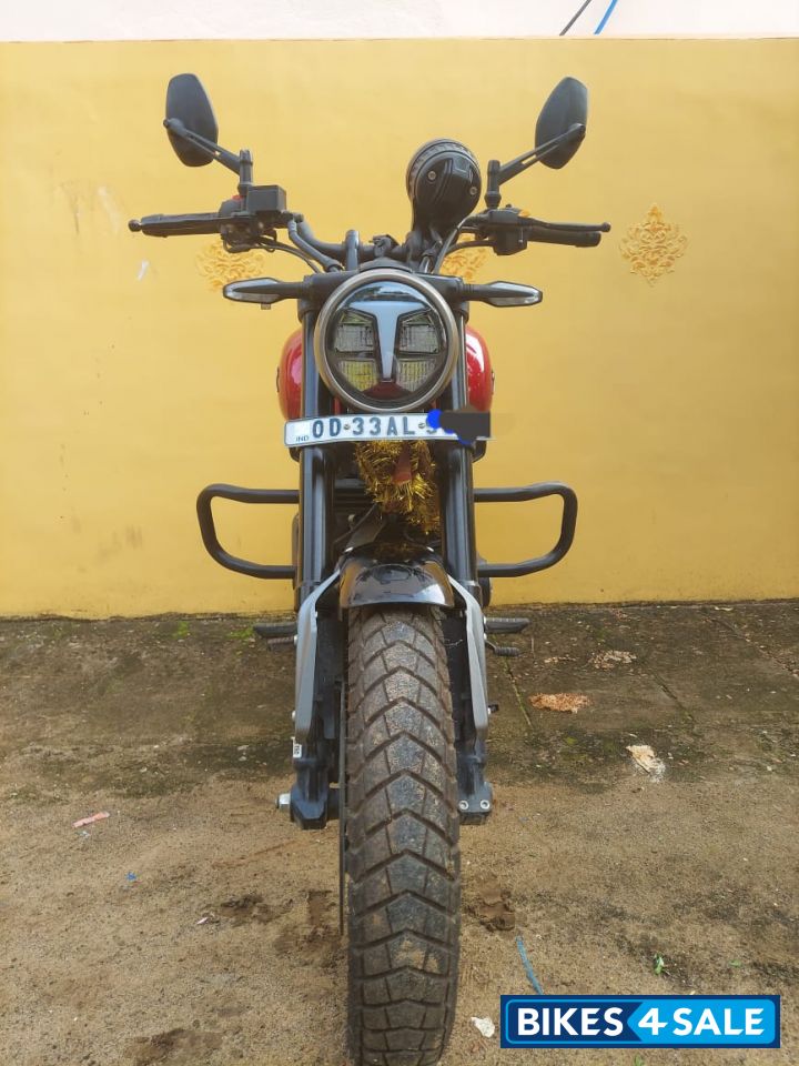 Red TVS Ronin DS Red TVS Ronin DS