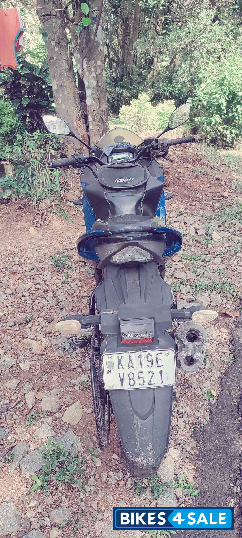 Blue Suzuki Gixxer SF Fi Blue Suzuki Gixxer SF Fi