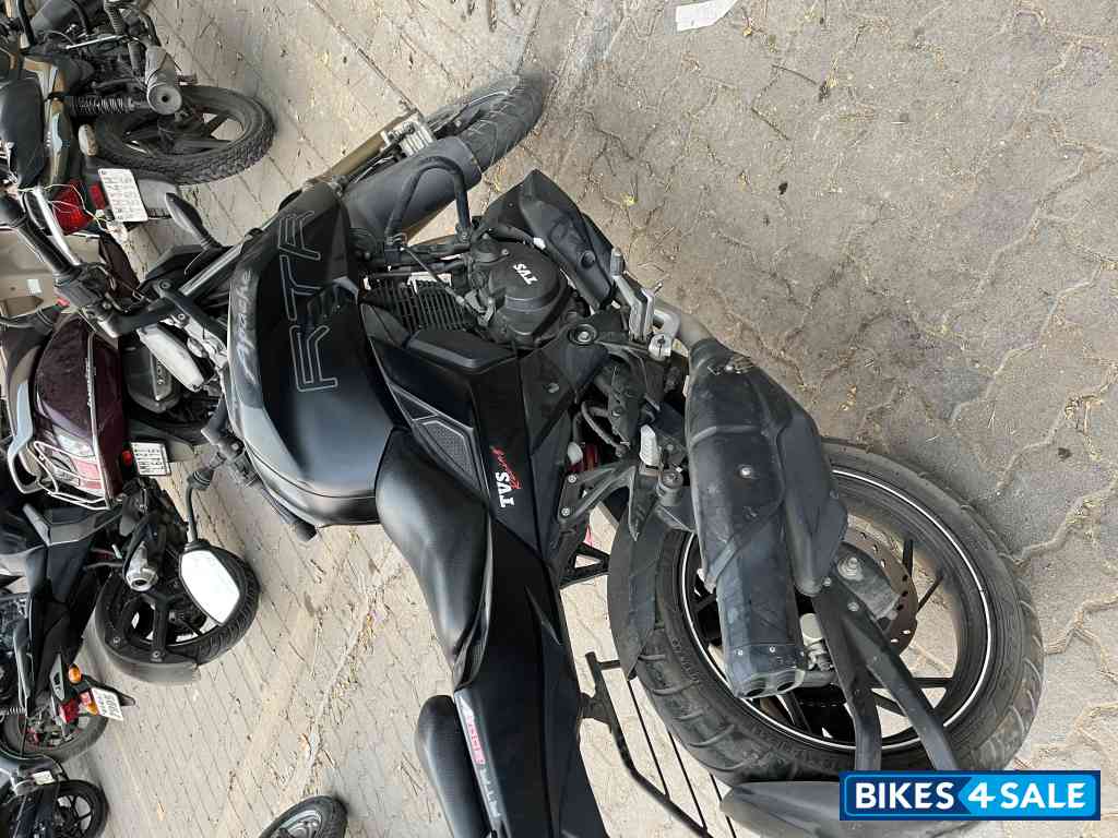 TVS Apache RTR 200 4V