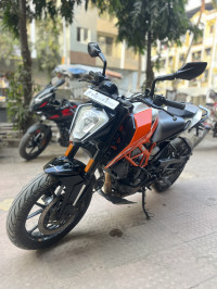 KTM Duke 125