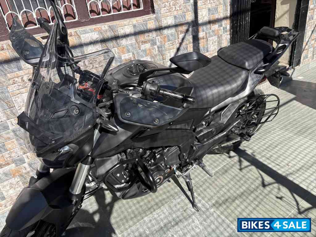 Bajaj Dominar 400 Disc