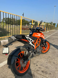 KTM Duke 390