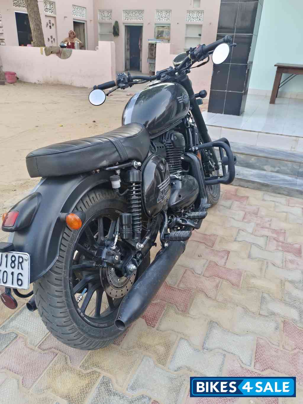 Black Jawa 42 Dual Channel ABS AllStar Black Black Jawa 42 Dual Channel ABS AllStar Black