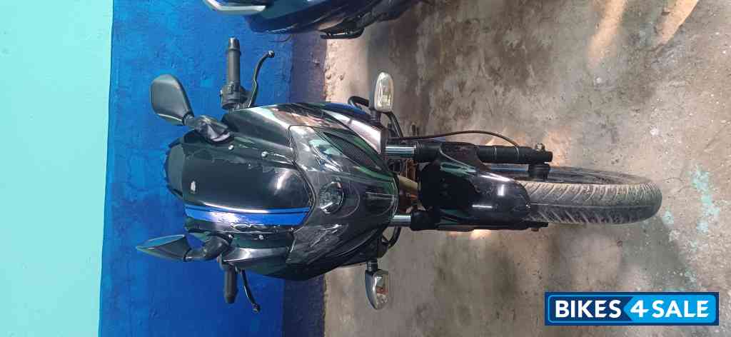 Bajaj Pulsar 220F Bajaj Pulsar 220F