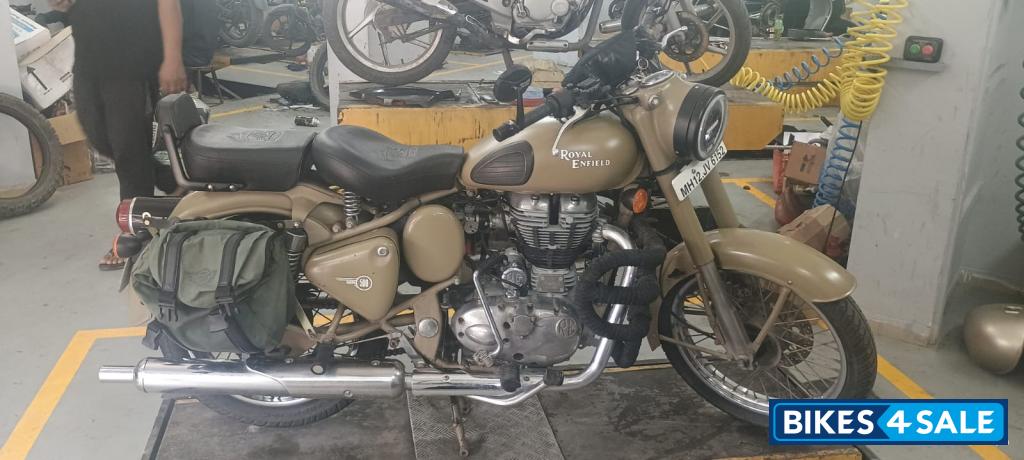 Royal Enfield Classic Desert Storm Royal Enfield Classic Desert Storm