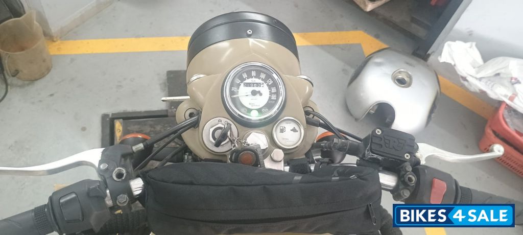 Royal Enfield Classic Desert Storm Royal Enfield Classic Desert Storm