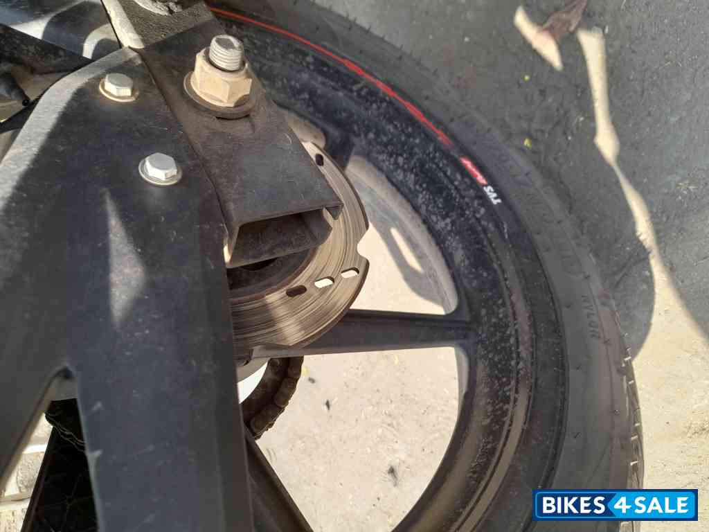 TVS Apache RTR 160 4V TVS Apache RTR 160 4V