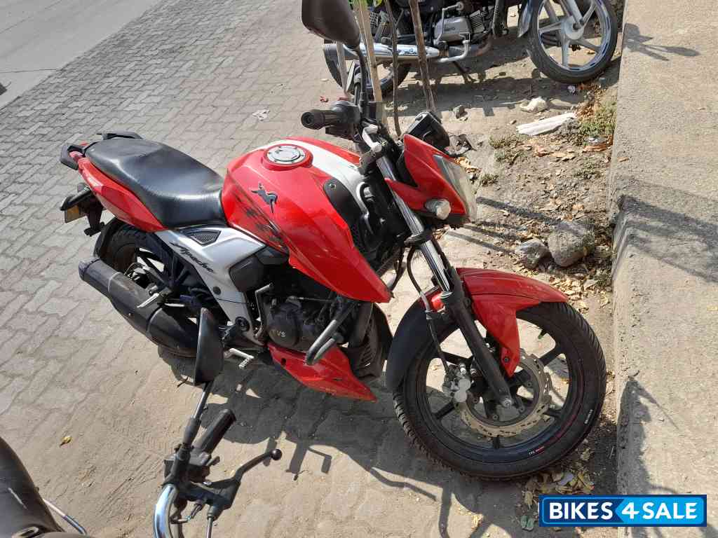 TVS Apache RTR 160 4V TVS Apache RTR 160 4V