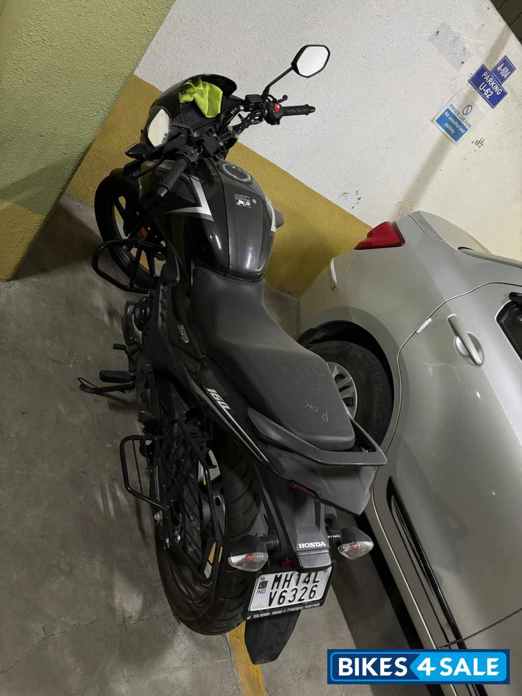 Black Honda SP 160 Double Disc