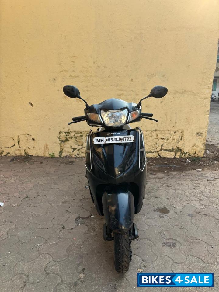 Black Honda Activa 4G