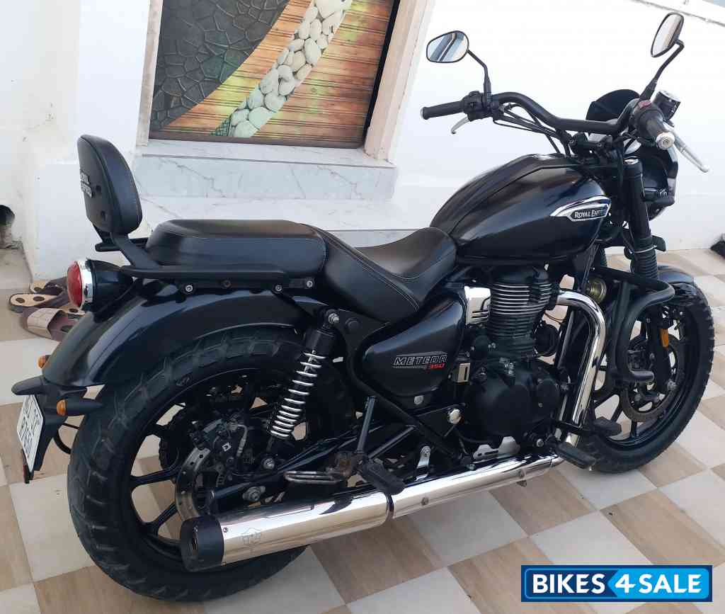 Royal Enfield Meteor 350 Stellar Royal Enfield Meteor 350 Stellar