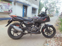 Bajaj Pulsar 180F Neon