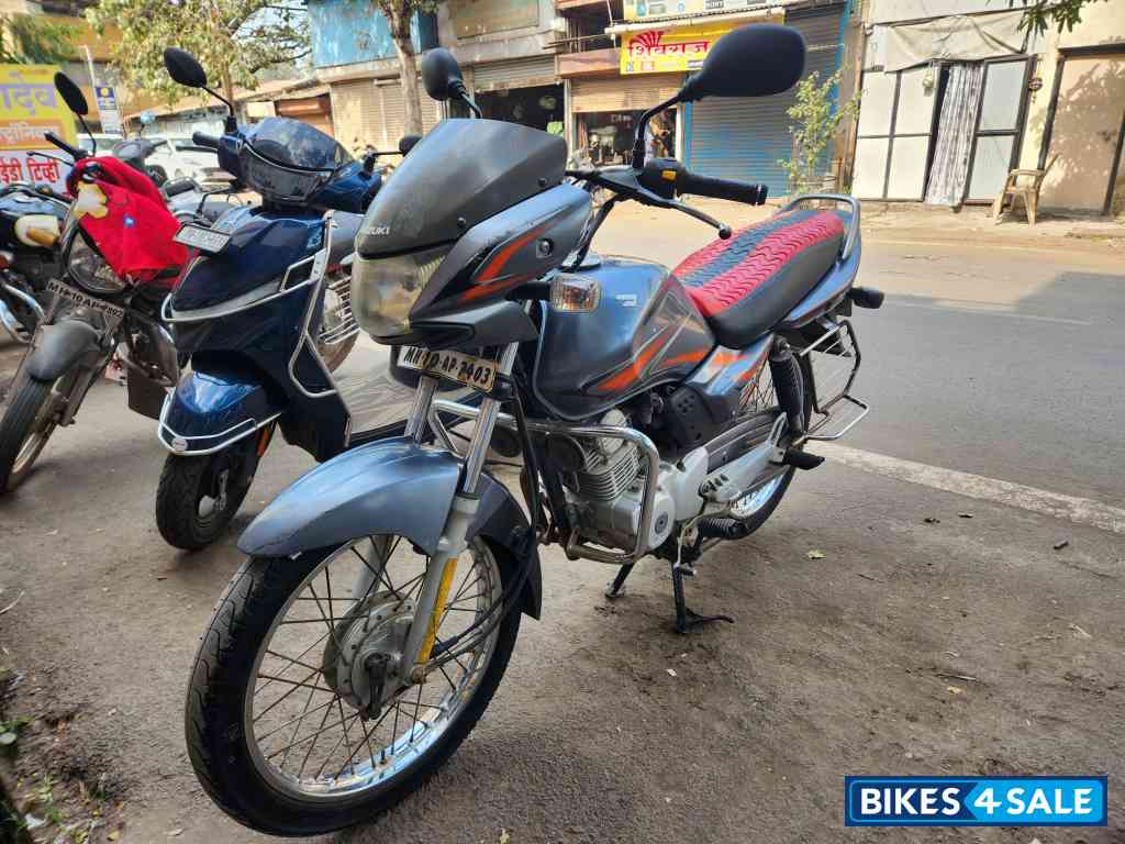 Grey Suzuki Zeus Grey Suzuki Zeus