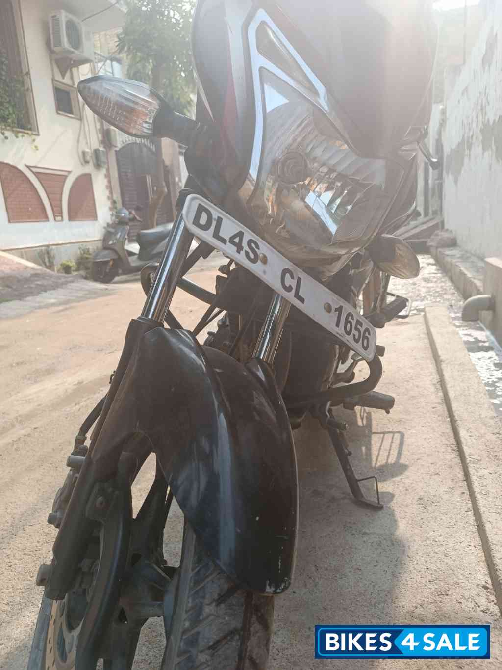 Bajaj Discover 150 S