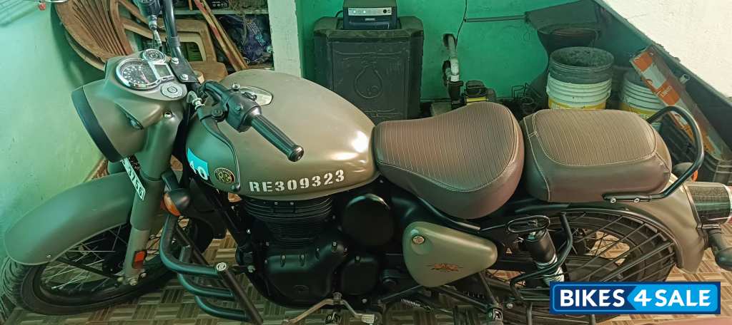 Royal Enfield Classic Signals Airborne Blue Royal Enfield Classic Signals Airborne Blue