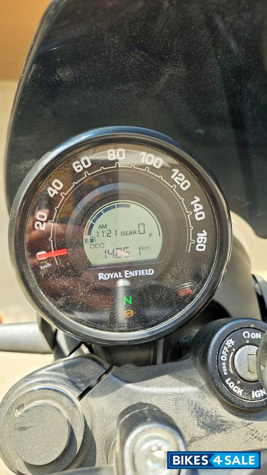 Rebel Black Royal Enfield Hunter 350 Metro