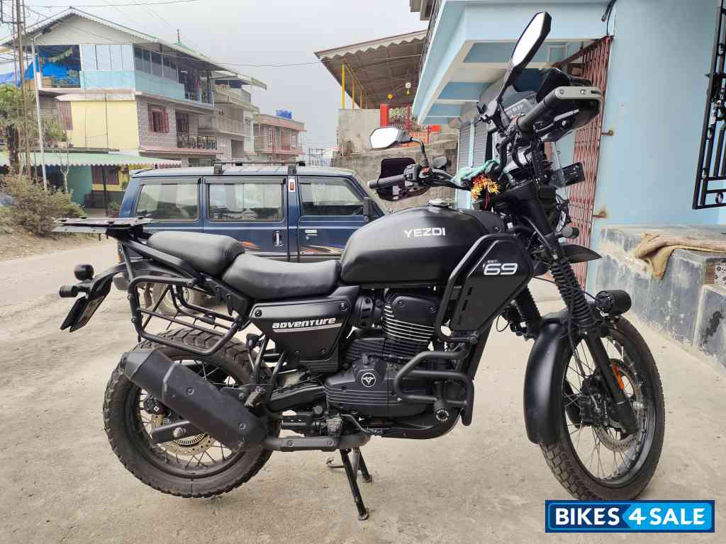 Tornado Black Yezdi Adventure Matte 2024 Tornado Black Yezdi Adventure Matte 2024