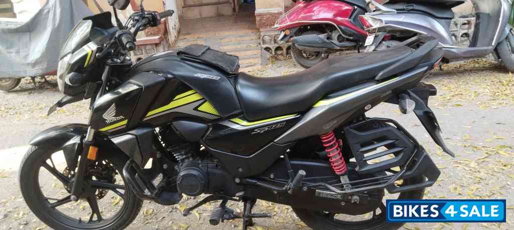 Black With Green Sticker Honda SP 125 BSVI Black With Green Sticker Honda SP 125 BSVI