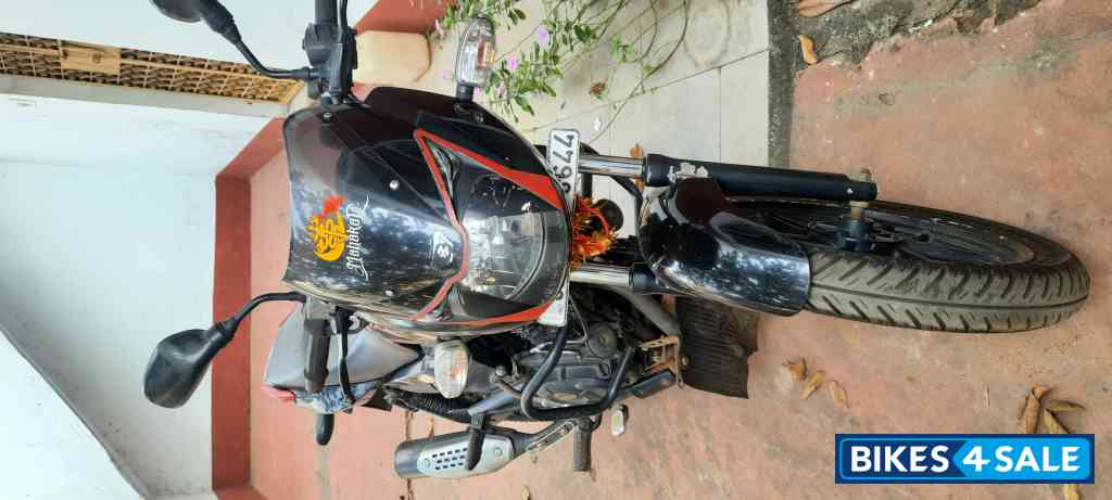 Bajaj Pulsar 150 Neon BS6
