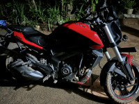 Canyon Red Bajaj Dominar 250