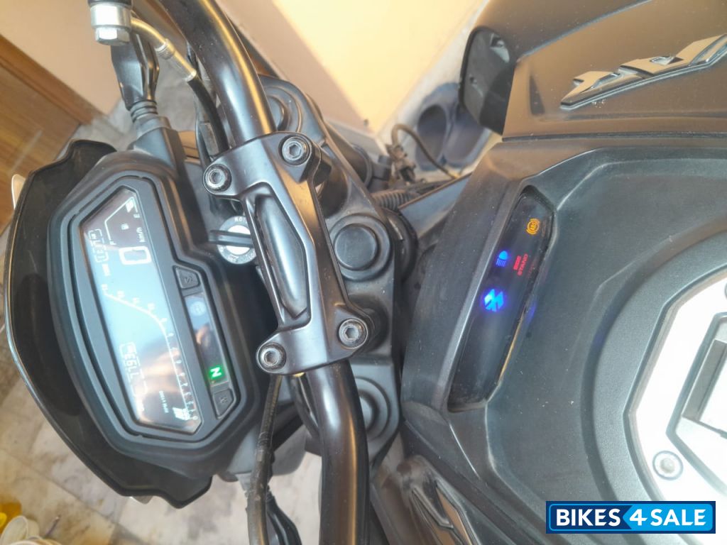 Bajaj Dominar 400 Disc Bajaj Dominar 400 Disc