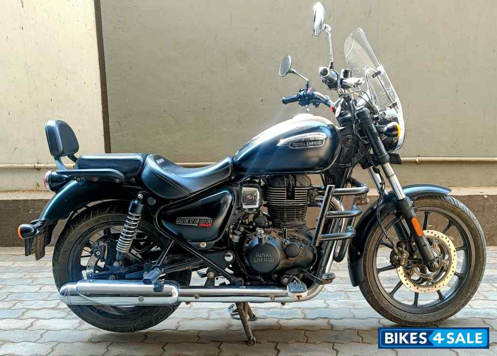 Royal Enfield Meteor 350 Stellar Royal Enfield Meteor 350 Stellar