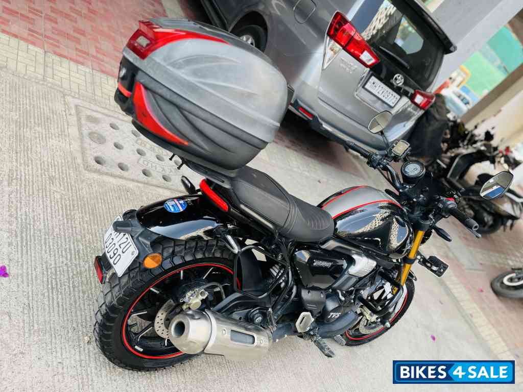 Ltng Black TVS Ronin DS Ltng Black TVS Ronin DS