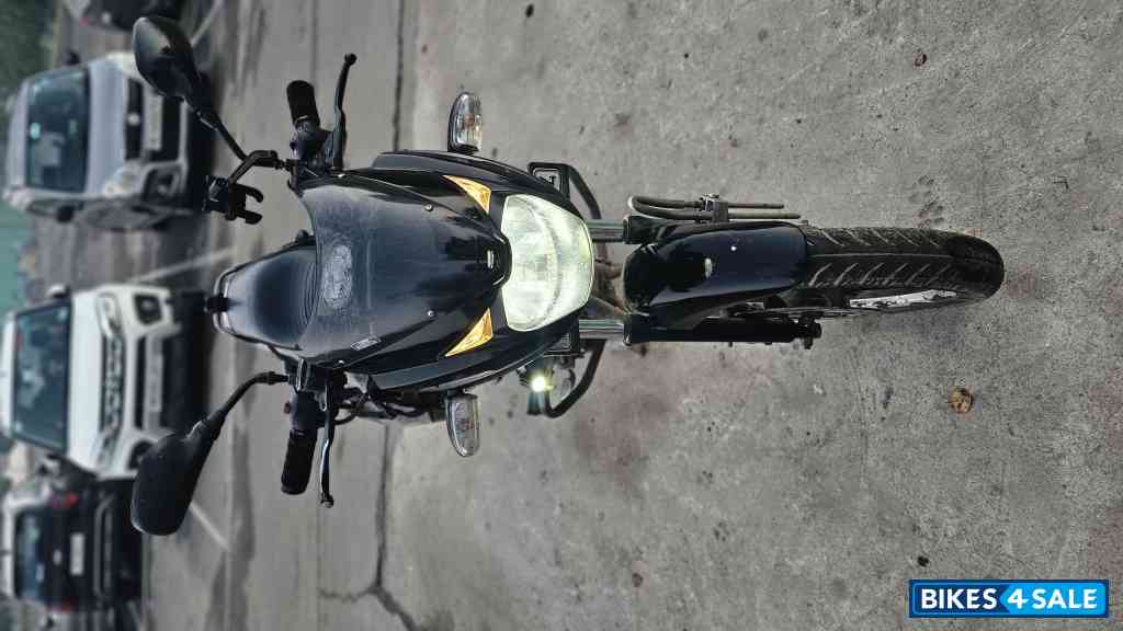 Black Bajaj Pulsar 150