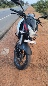 Bajaj Pulsar NS200