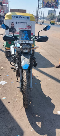 Blue Hero Xpulse 200 4V