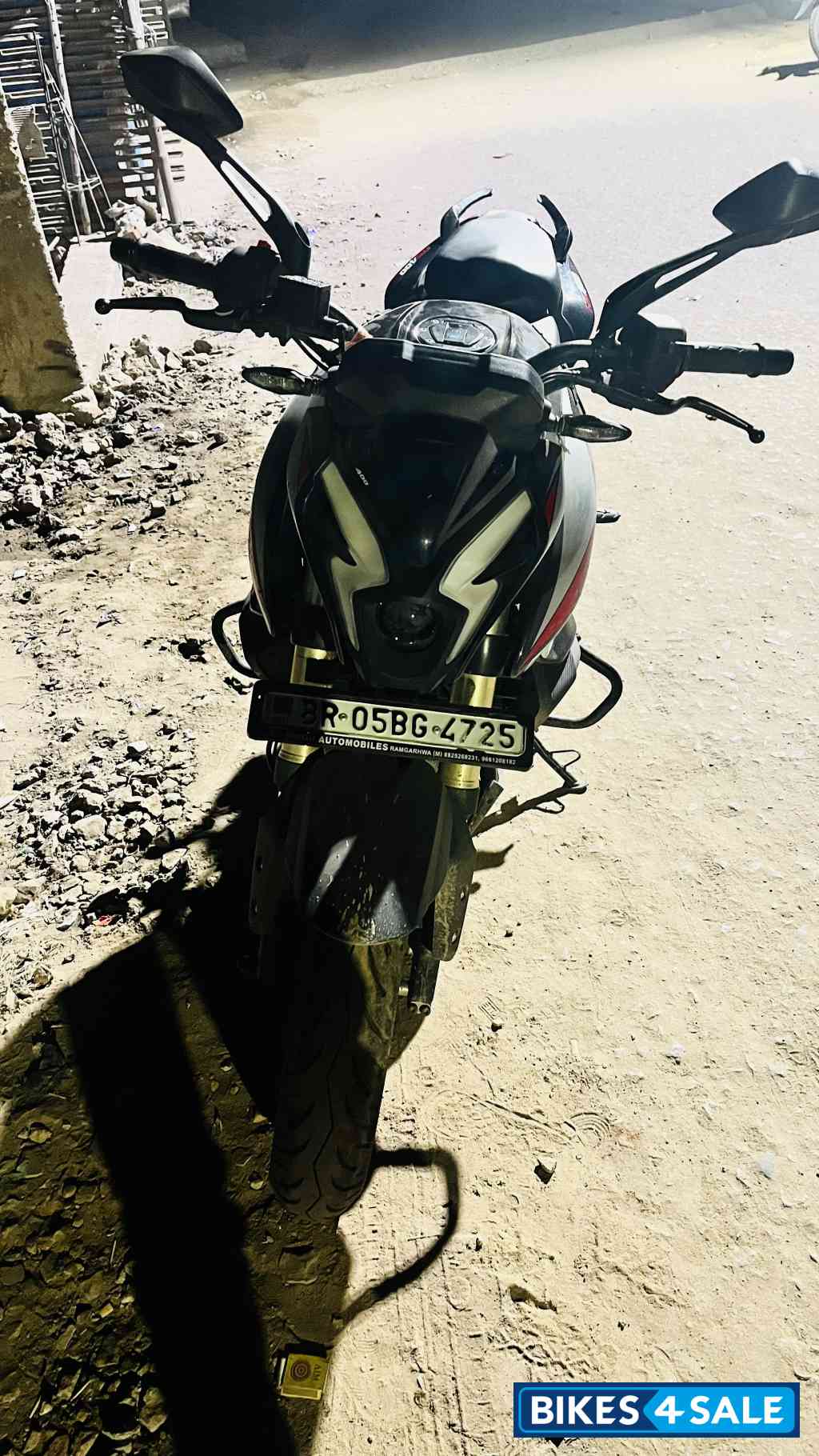 Ebony Black Bajaj Pulsar NS400Z Ebony Black Bajaj Pulsar NS400Z