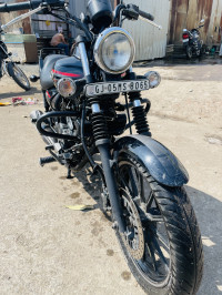 Bajaj Avenger Cruise 220