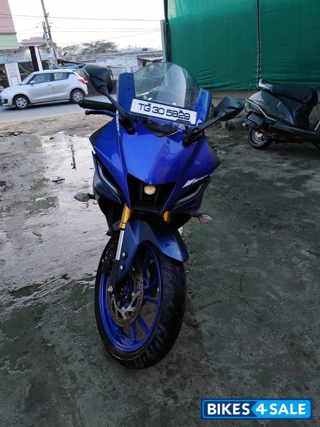 Racing Blue Yamaha R15 V4 Racing Blue Yamaha R15 V4