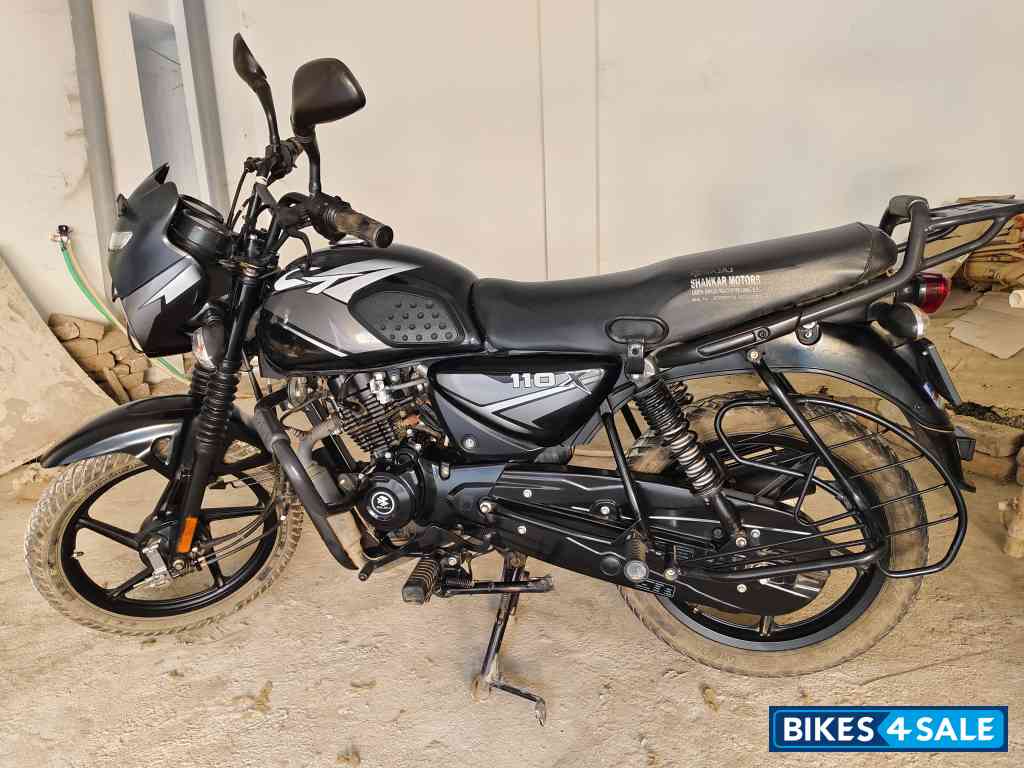 Ebony Black With Sil Bajaj CT110X