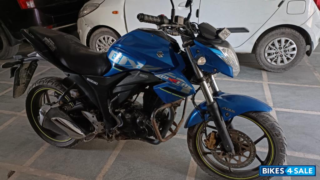 Suzuki Gixxer ABS Suzuki Gixxer ABS