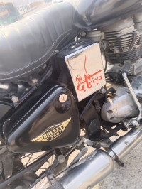 Black Royal Enfield Bullet Electra