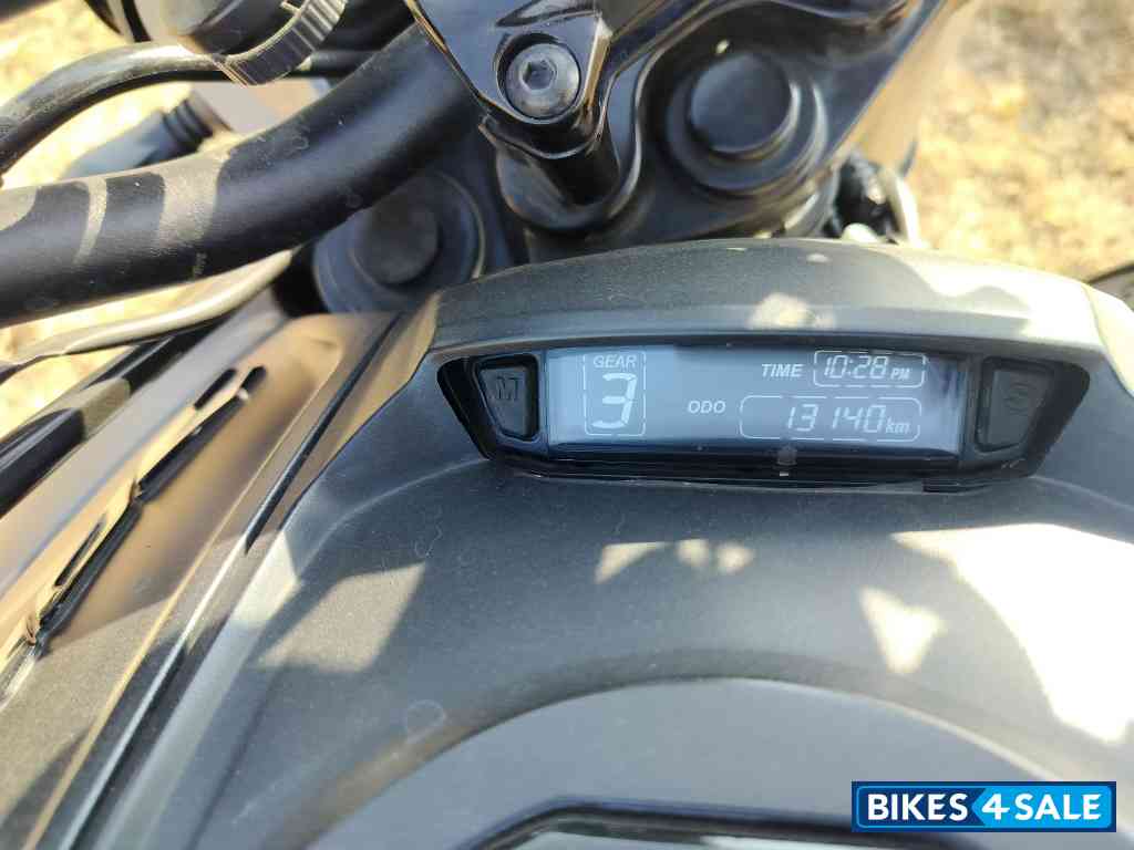 Charcoal Black Bajaj Dominar 400 ABS BS6 Charcoal Black Bajaj Dominar 400 ABS BS6