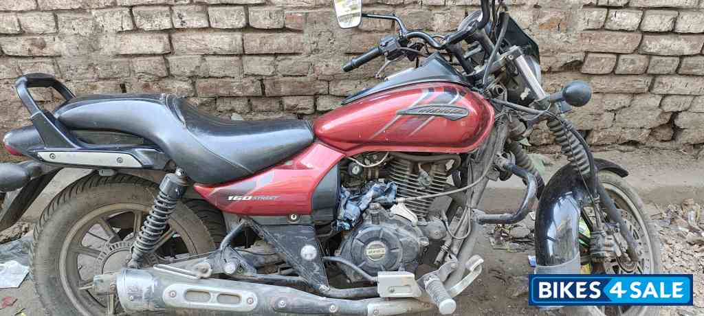 Bajaj Avenger Street 160