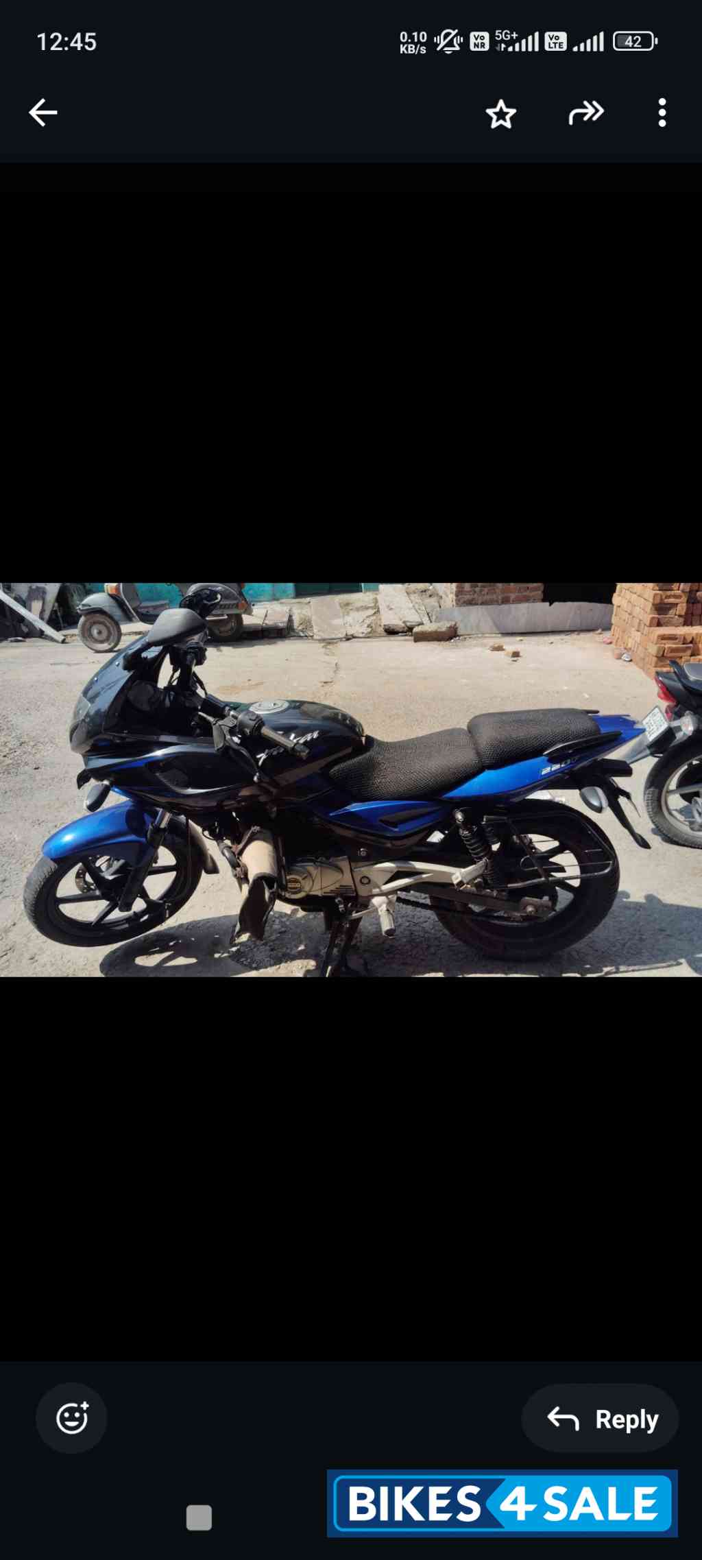 Bajaj Pulsar 220F Bajaj Pulsar 220F