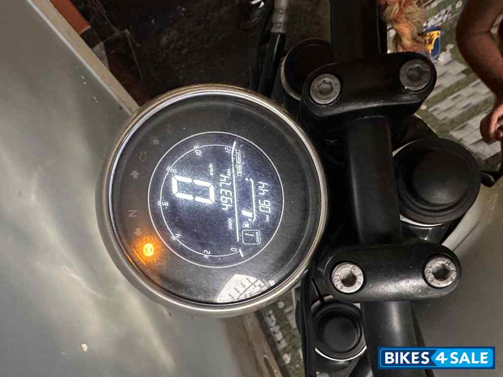 Jawa 42 Bobber Dual Channel ABS Jawa 42 Bobber Dual Channel ABS