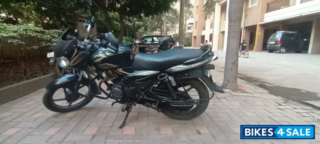 Bajaj Discover 100 Bajaj Discover 100
