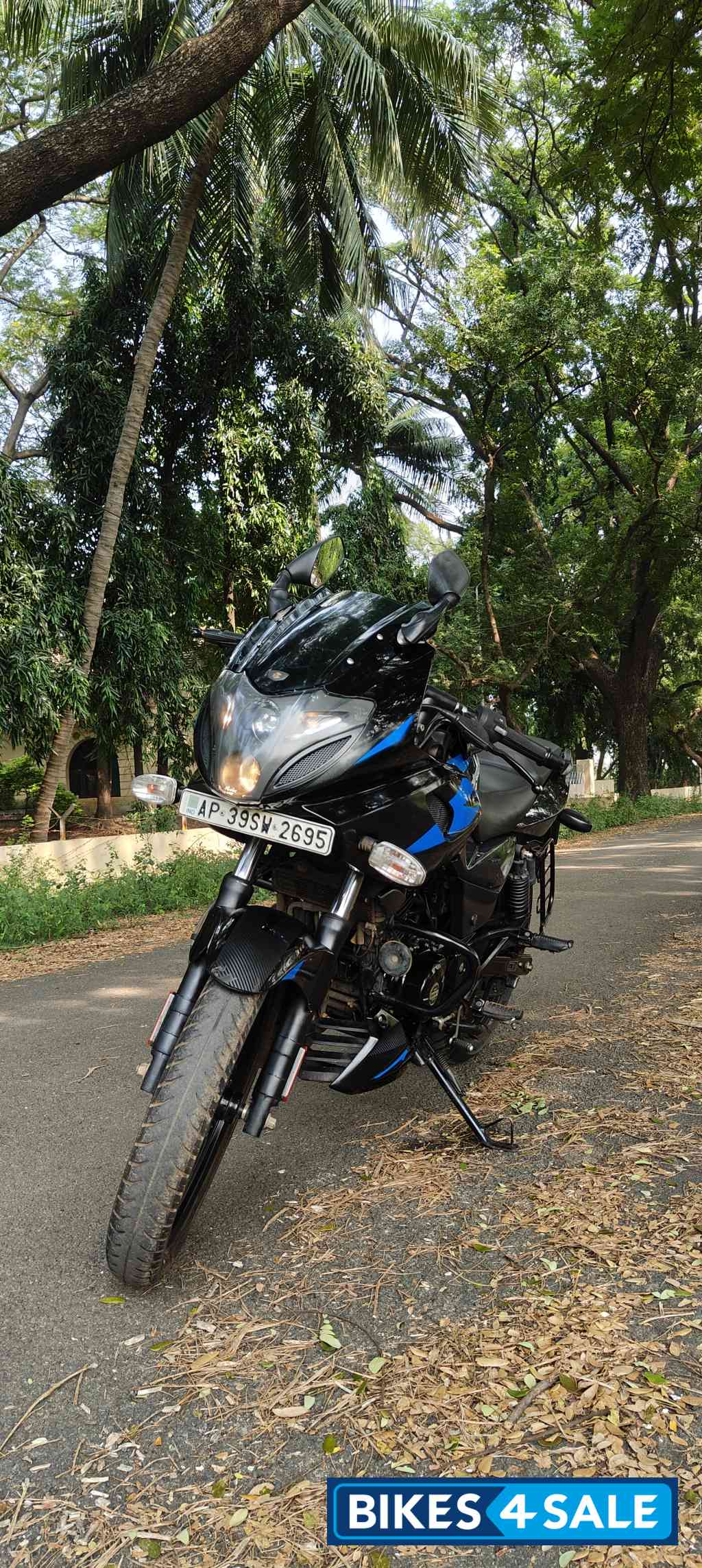 Bajaj Pulsar 220F BS6 Bajaj Pulsar 220F BS6