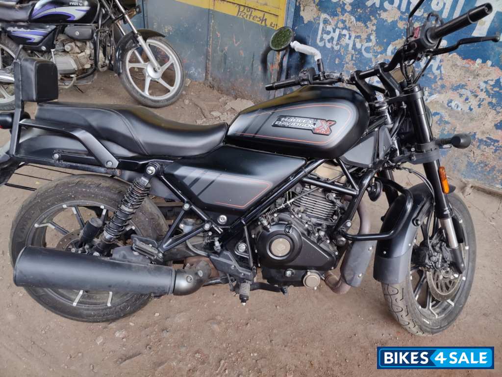 Black Harley Davidson X440 S