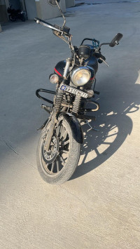 Bajaj Avenger Street 220